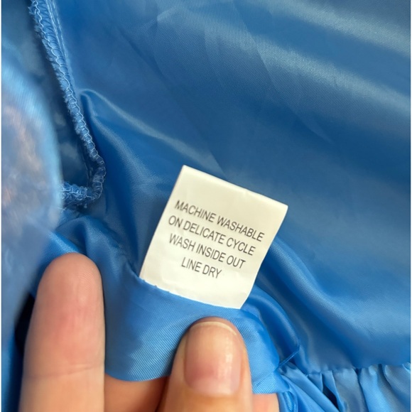 Beautiful Princess Dress - Kids size Medium, Blue tulle Rhinestones Snow White - Picture 10 of 16